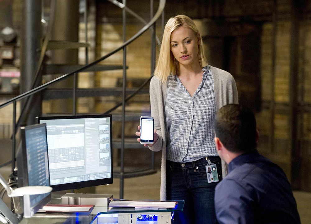 Foto Yvonne Strahovski