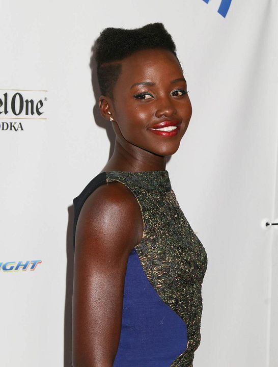 Cobertura de revista Lupita Nyong'o