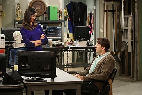 Two and a Half Men : Foto Ashton Kutcher, Odette Annable