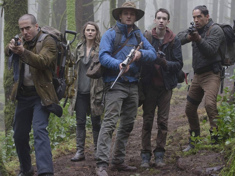 El planeta de los simios: Confrontación : Foto Keri Russell, Jason Clarke, Kodi Smit-McPhee, Enrique Murciano