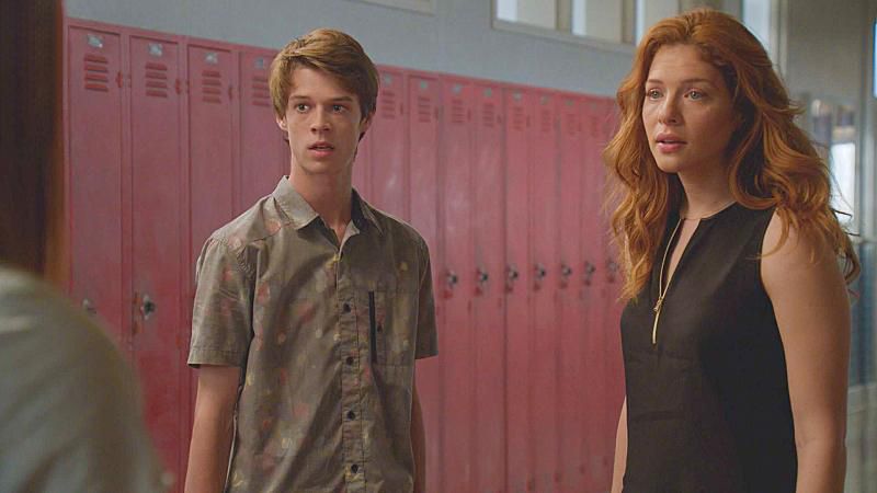 Bajo el domo : Foto Colin Ford