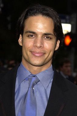 Póster Matt Cedeño