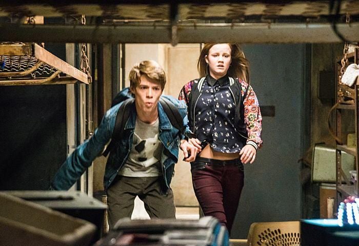 Bajo el domo : Foto Colin Ford