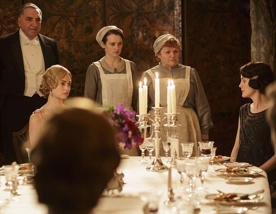 Downton Abbey : Póster Michelle Dockery, Lesley Nicol, Lily James, Jim Carter