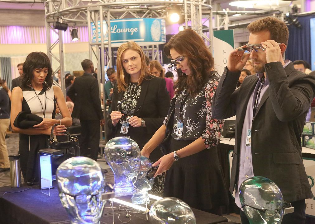 Bones : Foto Michaela Conlin, Emily Deschanel