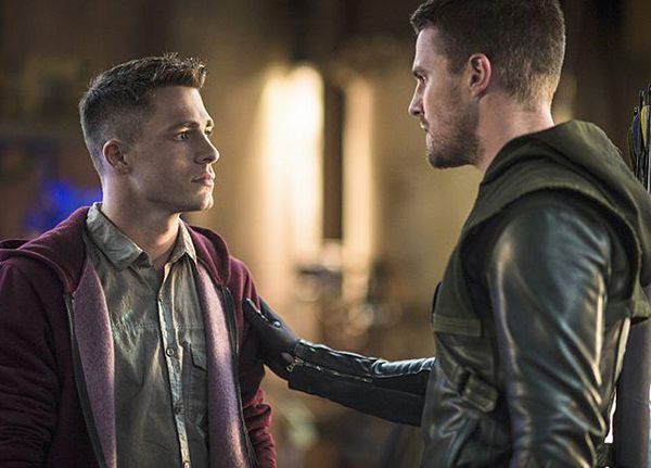 Arrow : Foto Stephen Amell, Colton Haynes