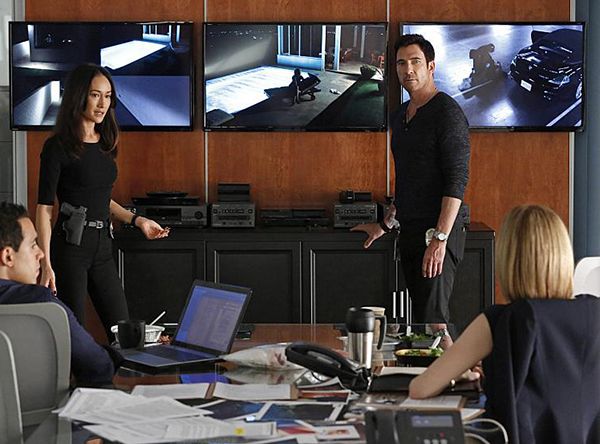 Foto Maggie Q, Dylan McDermott