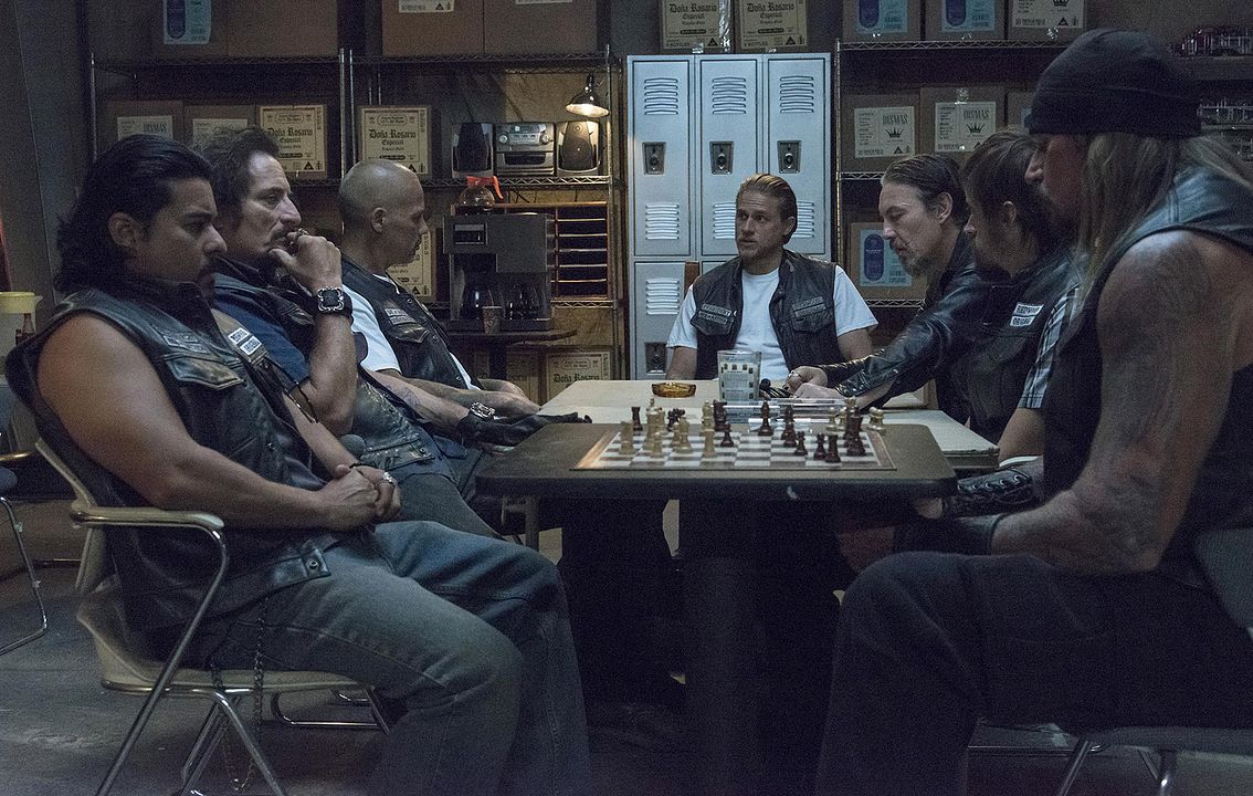 Hijos de la anarquía : Foto Jacob Vargas, Kim Coates, Charlie Hunnam