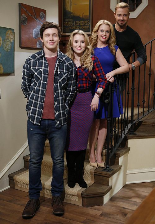 Foto Melissa Joan Hart, Nick Robinson