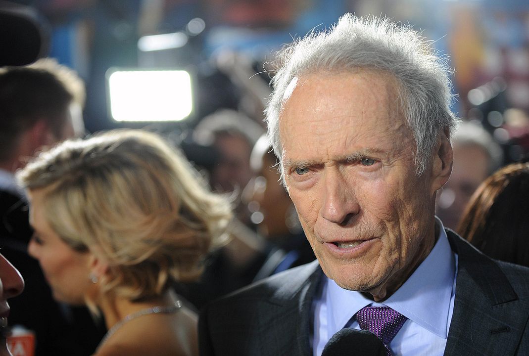 Francotirador : Cobertura de revista Clint Eastwood