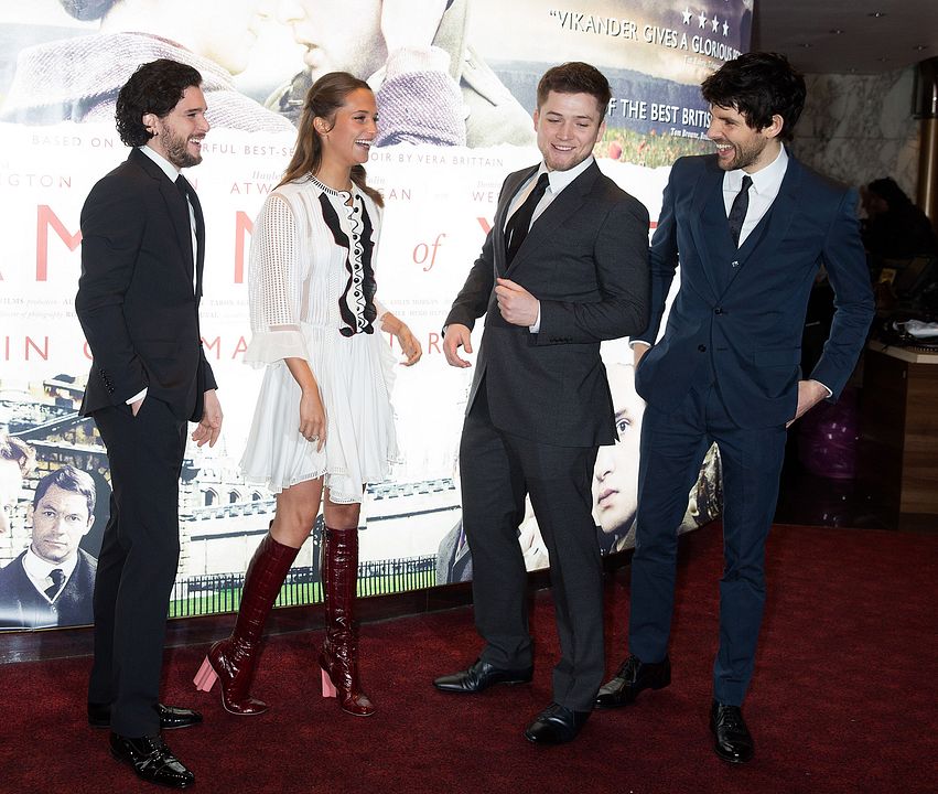 Testamento de juventud : Cobertura de revista Colin Morgan (II), Kit Harington, Alicia Vikander, Taron Egerton