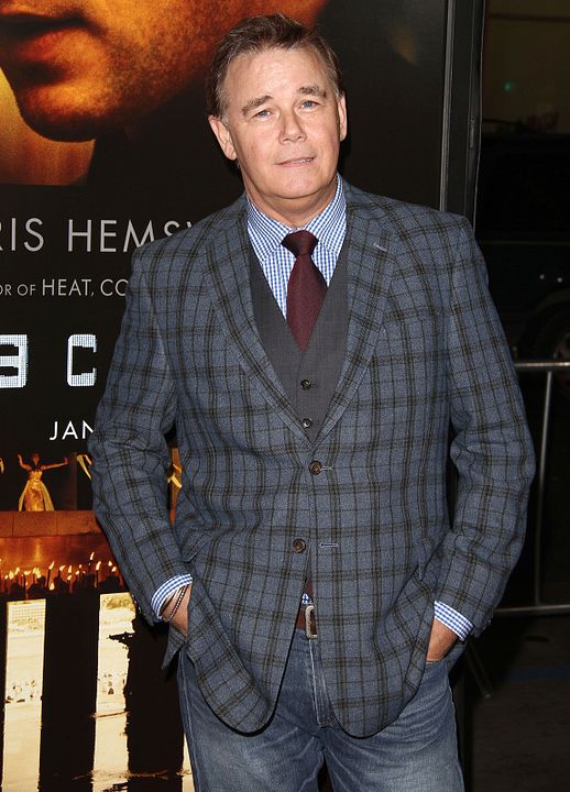 Blackhat (Amenaza en la red) : Cobertura de revista