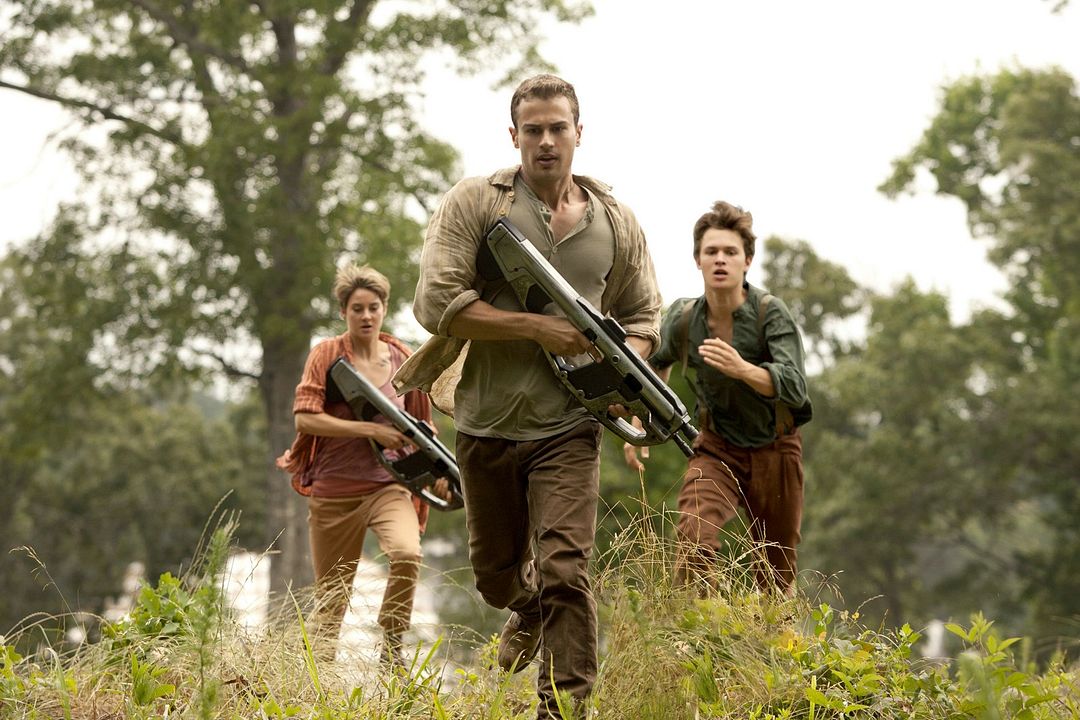 La serie Divergente: Insurgente : Foto Theo James, Shailene Woodley, Ansel Elgort