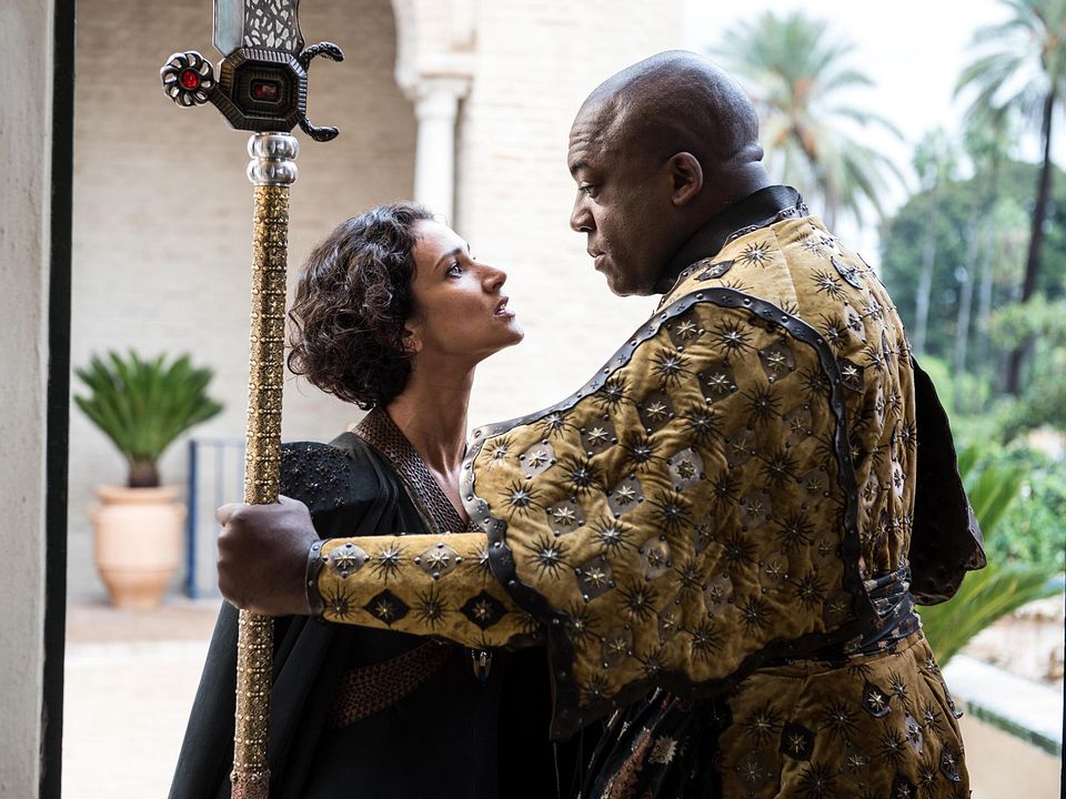Foto Indira Varma, Deobia Oparei