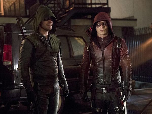 Arrow : Foto Stephen Amell, Colton Haynes