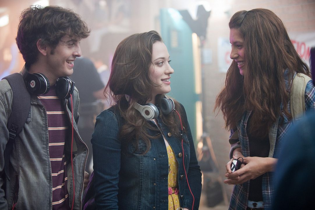 Foto Kat Dennings, Juliana Harkavy