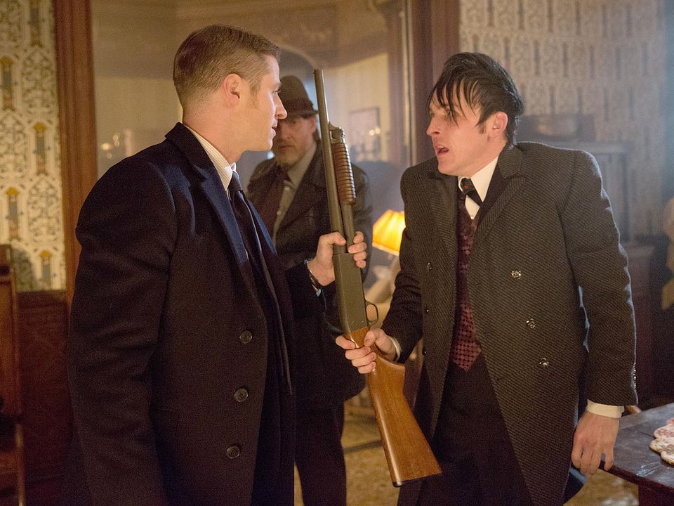 Foto Ben McKenzie, Robin Lord Taylor, Donal Logue