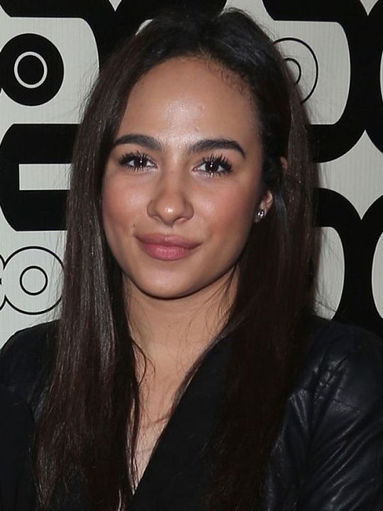 Póster Aurora Perrineau