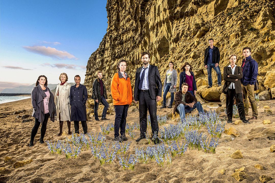 Foto Olivia Colman, Jodie Whittaker, Charlotte Rampling, Arthur Darvill, Marianne Jean-Baptiste, David Tennant, Phoebe Waller-Bridge, Jonathan Bailey