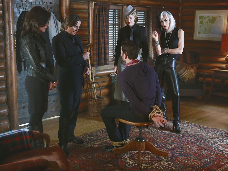 Érase una vez : Foto Robert Carlyle, Lana Parrilla, Kristin Bauer