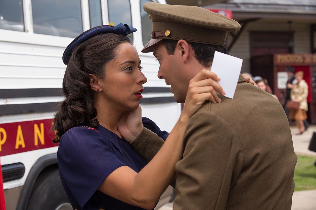 El viaje más largo : Foto Jack Huston, Oona Chaplin