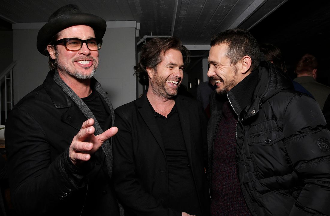 Falsa identidad : Cobertura de revista Rupert Goold, Brad Pitt, James Franco