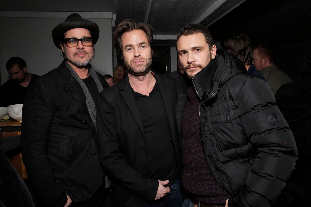 Falsa identidad : Cobertura de revista James Franco, Brad Pitt, Rupert Goold