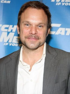 Póster Norbert Leo Butz