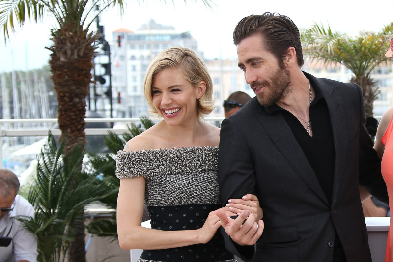 Cobertura de revista Jake Gyllenhaal, Sienna Miller