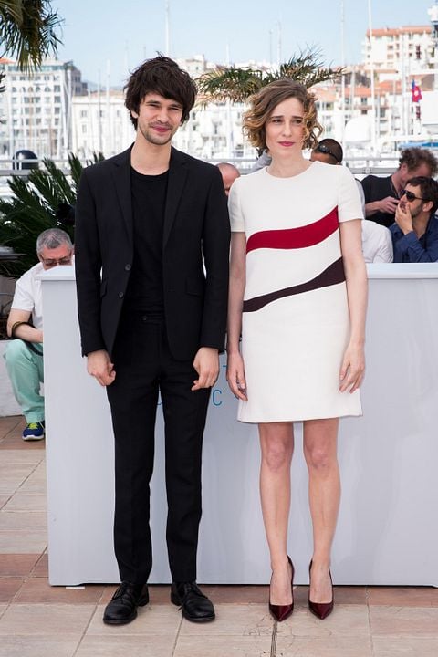 La langosta : Cobertura de revista Ben Whishaw