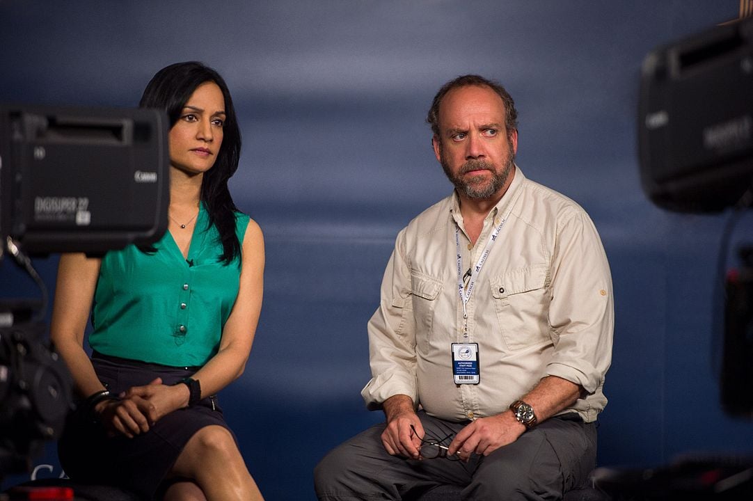 Terremoto: La falla de San Andrés : Foto Paul Giamatti, Archie Panjabi