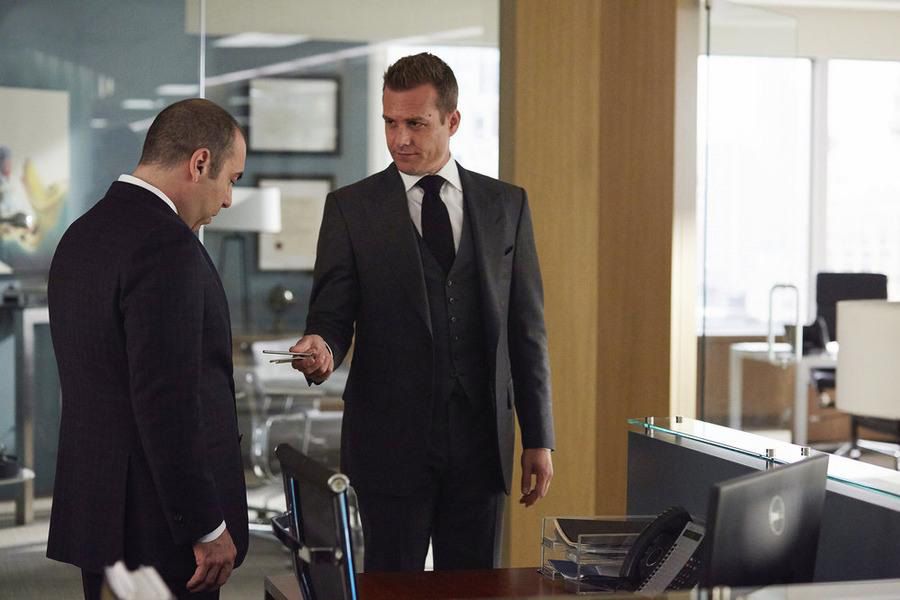 Suits : Foto Rick Hoffman
