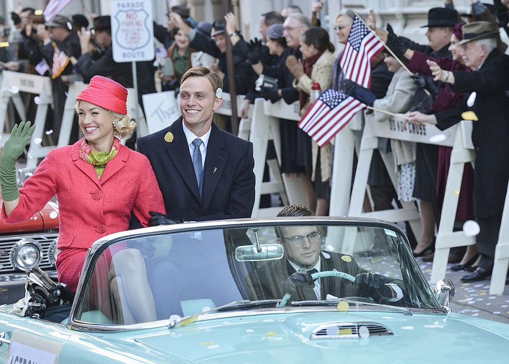 The Astronaut Wives Club : Foto Yvonne Strahovski, Wilson Bethel