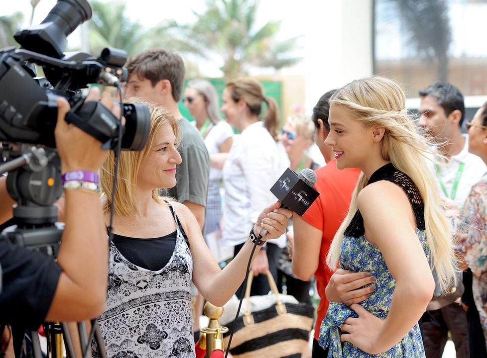 La quinta ola : Cobertura de revista Chloë Grace Moretz