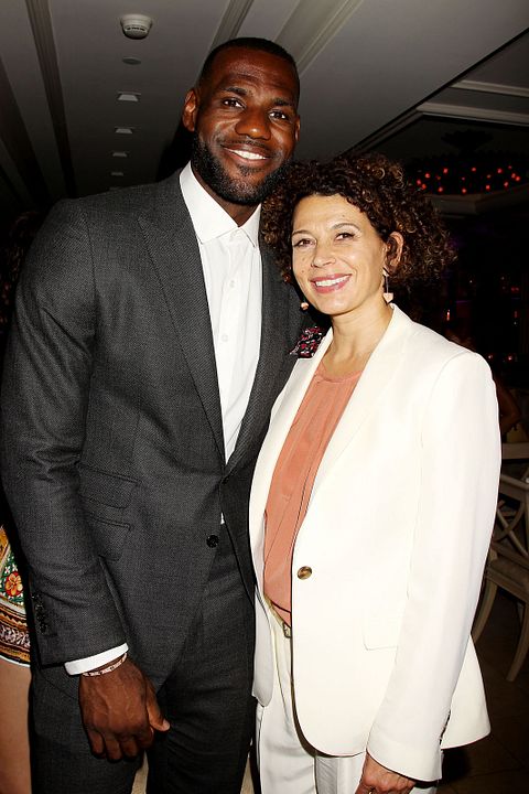 Esta chica es un desastre : Cobertura de revista LeBron James