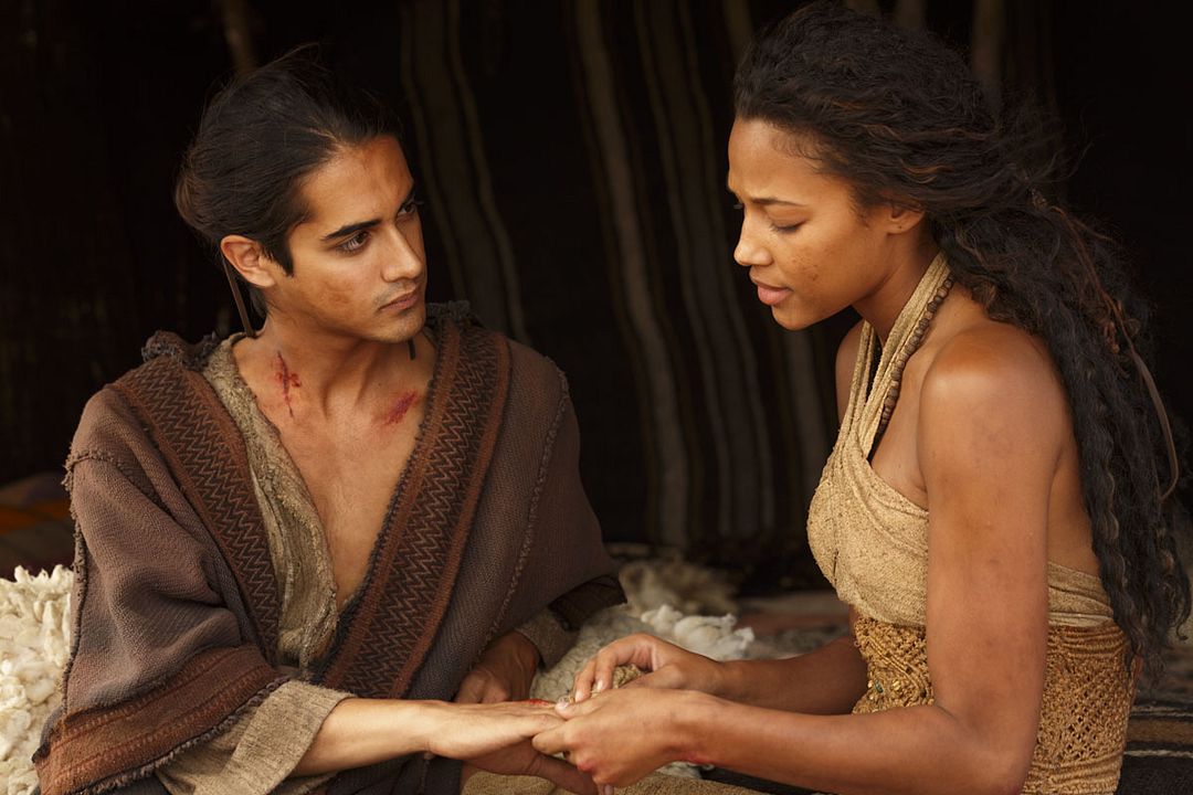 Foto Avan Jogia, Kylie Bunbury