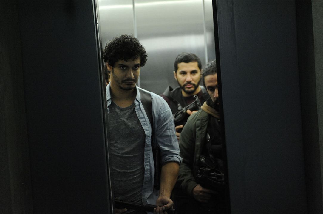 Doble identidad (Jaque al MI5) : Foto Elyes Gabel