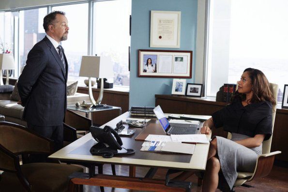 Suits : Foto David Costabile, Gina Torres
