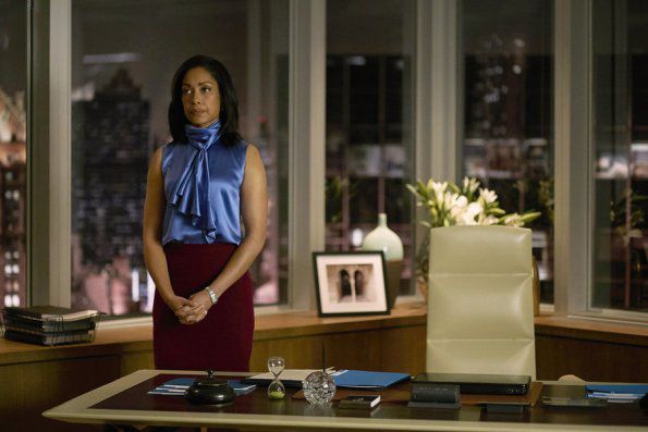 Suits : Foto Gina Torres