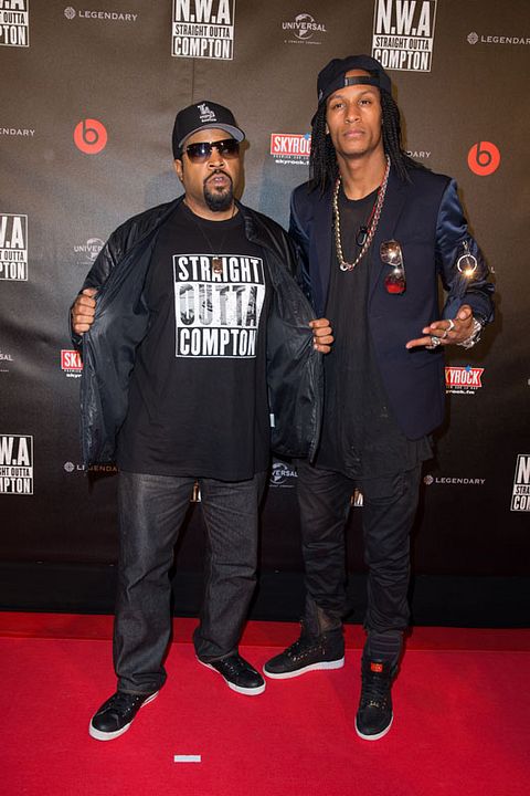 Letras explícitas : Cobertura de revista