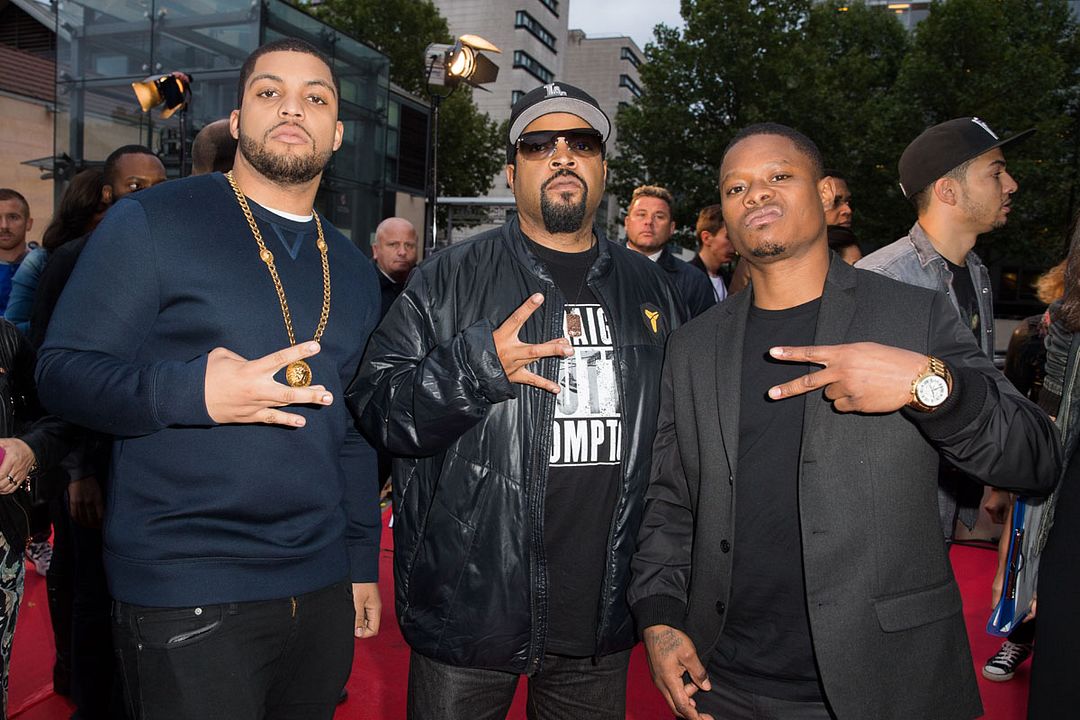 Letras explícitas : Cobertura de revista