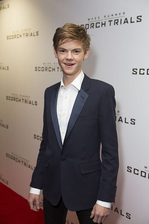 Maze Runner: Prueba de fuego : Cobertura de revista Thomas Brodie-Sangster