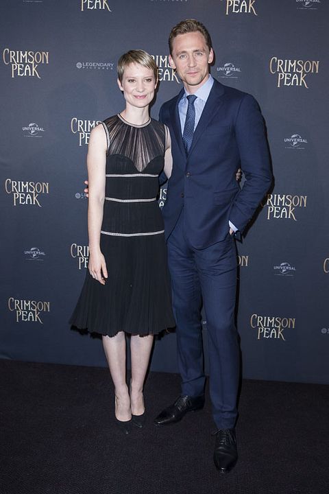 La cumbre escarlata : Cobertura de revista Tom Hiddleston, Mia Wasikowska