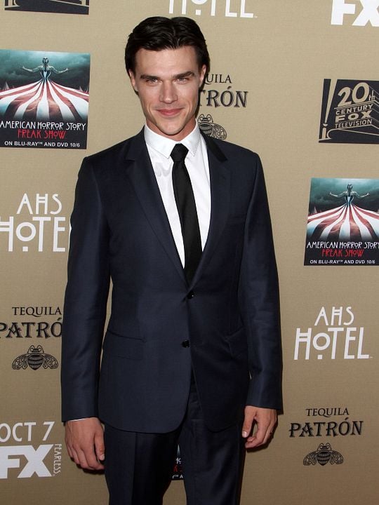 Cobertura de revista Finn Wittrock