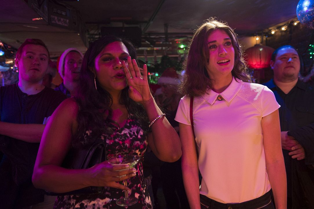 La noche anterior : Foto Lizzy Caplan, Mindy Kaling