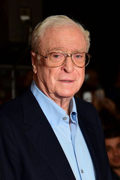 El último cazador de brujas : Cobertura de revista Michael Caine