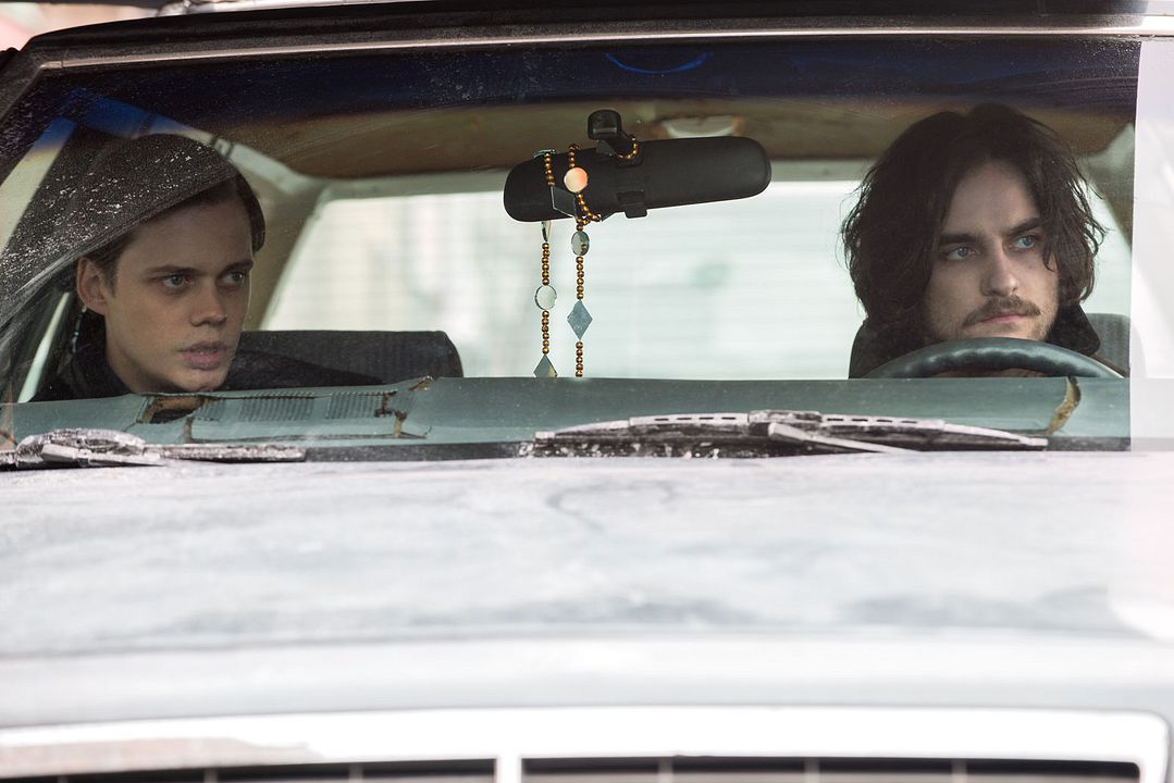 Foto Bill Skarsgård, Landon Liboiron