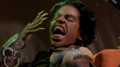 No mires bajo la cama : Foto