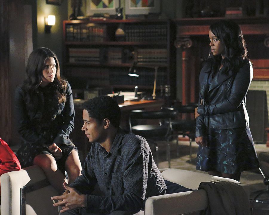 How To Get Away With Murder : Foto Aja Naomi King, Karla Souza