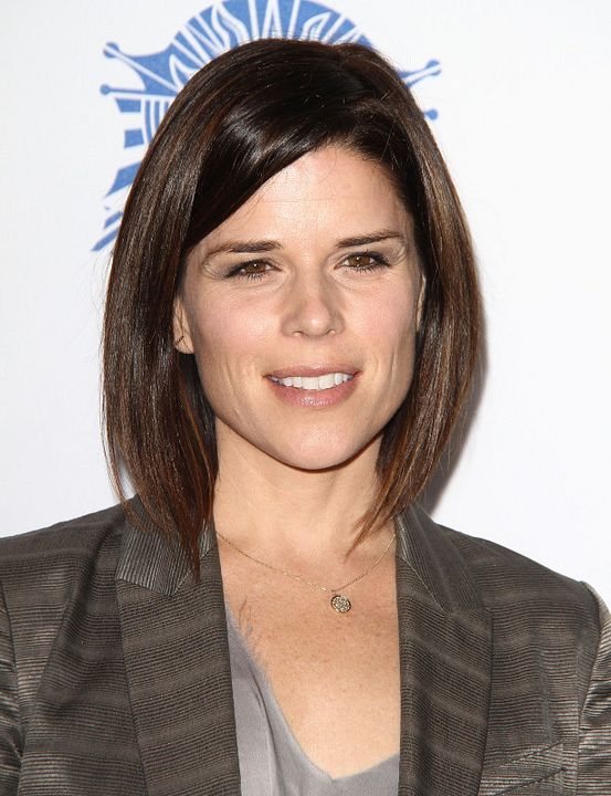 Cobertura de revista Neve Campbell